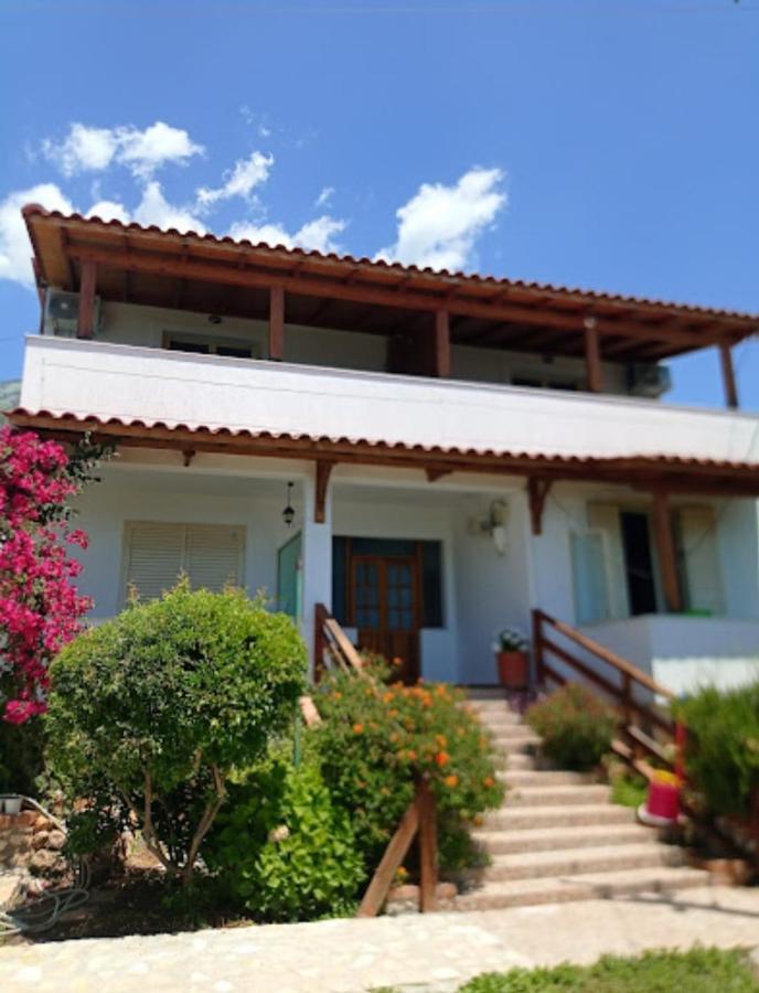Xheko Rooms Dhërmi Екстериор снимка