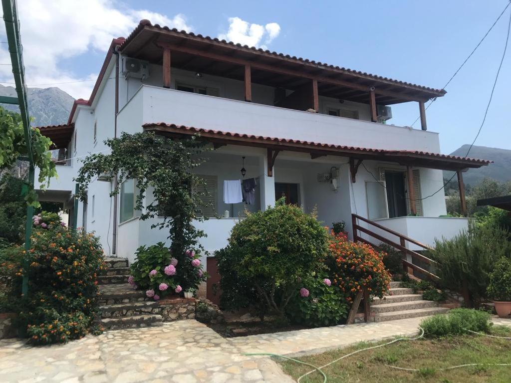 Xheko Rooms Dhërmi Екстериор снимка